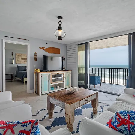 Ocean View 2B2B Condo, Pool, New Smyrna Fl